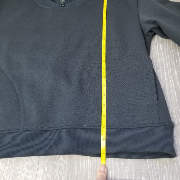 Activewear sweatshirt with pockets - Picture 5 of 8